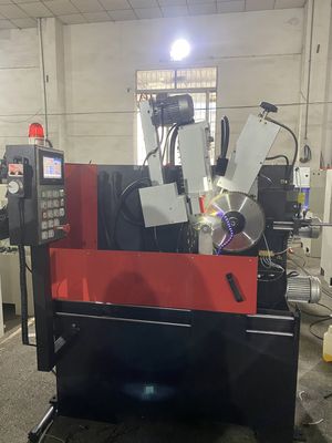 LDX-026A CNC-TCT-Rundsägenblatt Front- und Hinterwinkelschleifmaschinenhersteller